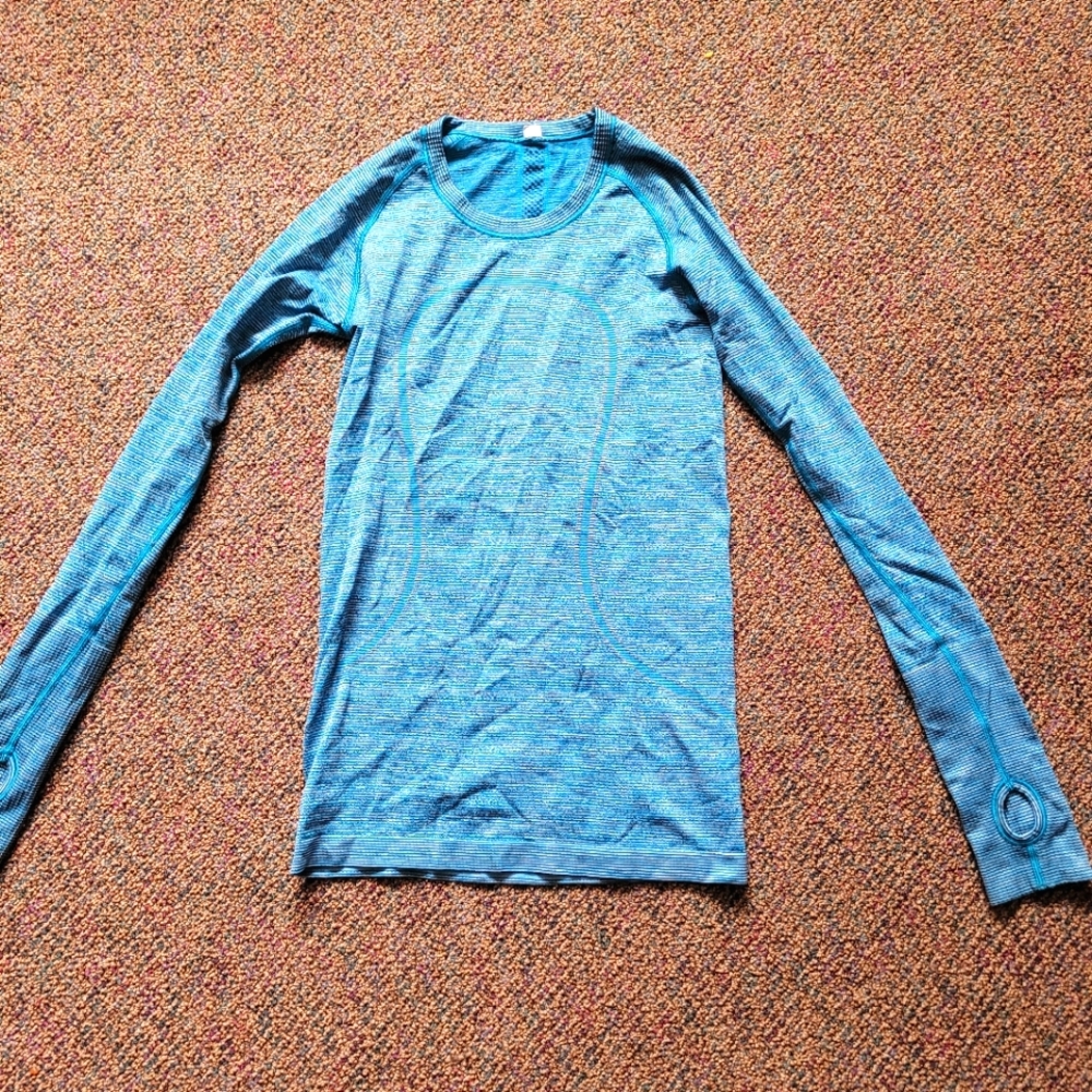 Lulu lemon running shirt